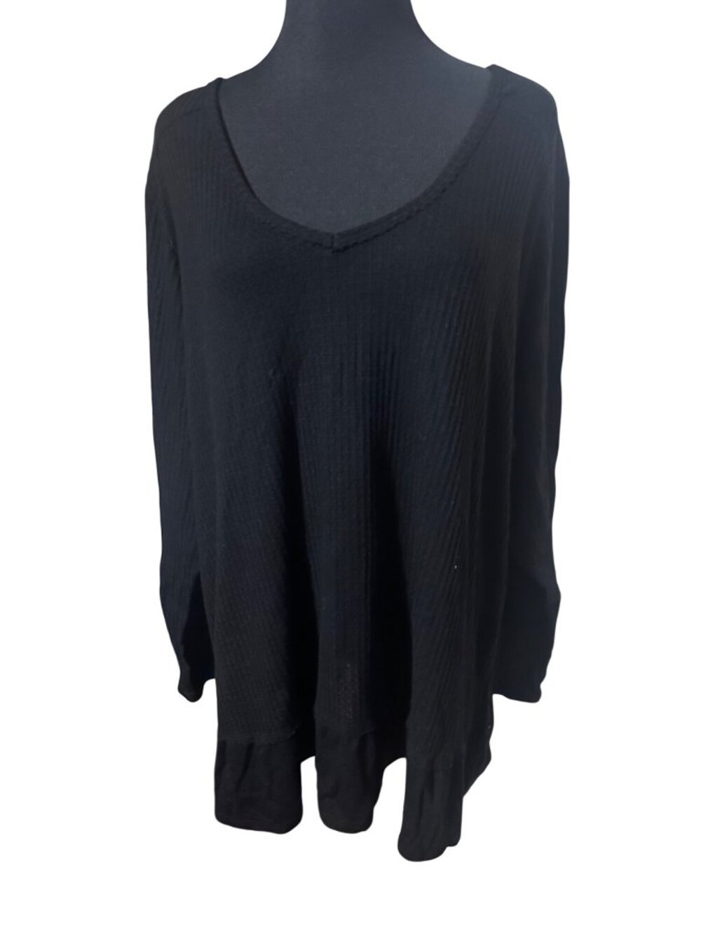 B.L.E.U. v-neck black sweater size 3X